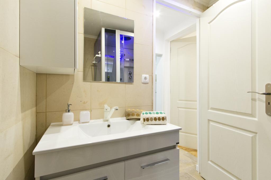 Lisbon Apartment Bairro Alto - Bica 1 Exterior photo